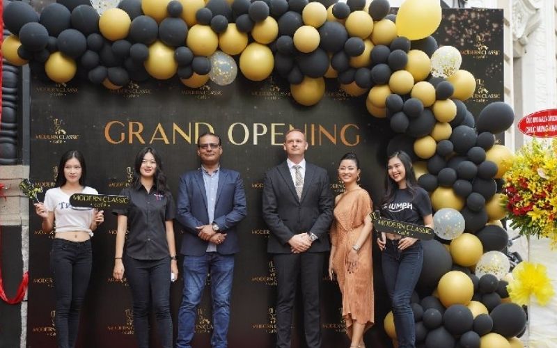 Nhâm Ngọ nên mượn tuổi khai trương để hóa giải vận khí do sao xấu chiếu mệnh